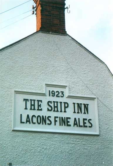 Ipswich Historic Lettering: Bungay Ship Inn