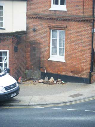 Ipswich Historic Lettering: Greyhound Box 4