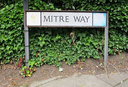 Ipswich Historic Lettering: Mitre Way sign