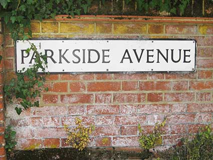 Ipswich Historic Lettering: Parkside Avenue carnser 5