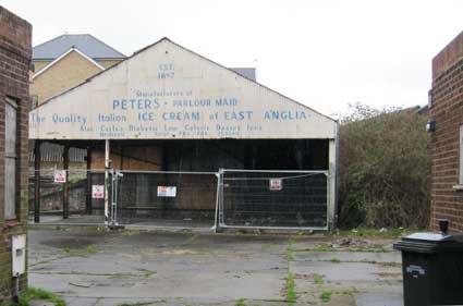 Ipswich Historic Lettering: Peter's 2