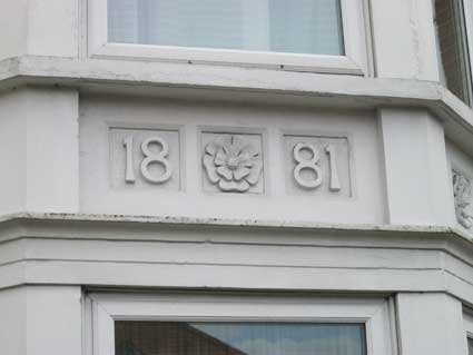 Ipswich Historic Lettering: Red House Villa 4