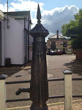 Ipswich Historic Lettering: Saxmundaham pump 7