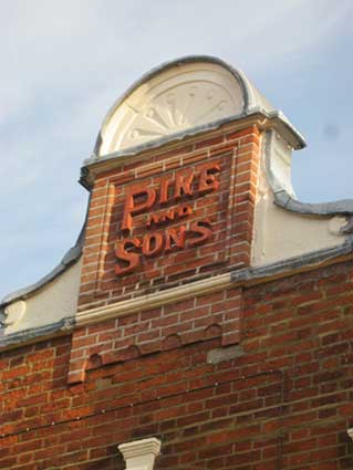 Ipswich Historic Lettering: St Albans Pike & Sons 2