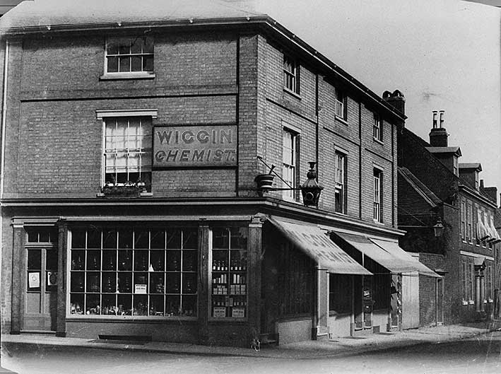 Ipswich Historic Lettering: Wiggin 5