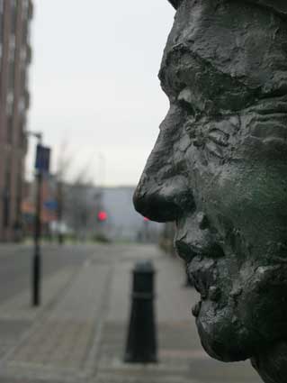 Ipswich Historic Lettering: Wolsey statue 8