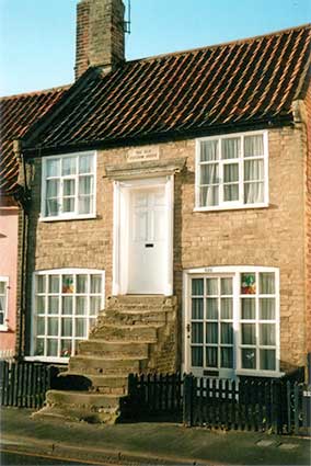 Ipswich Historic Lettering: Aldeburgh: Old Custom House