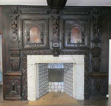 Ipswich Historic Lettering: Ancient House interior f