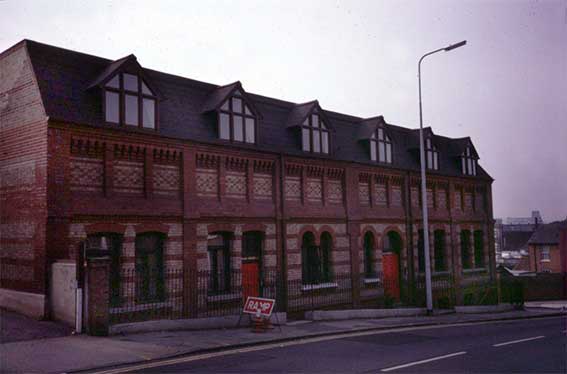Ipswich Historic Lettering: Atlas House 1970s