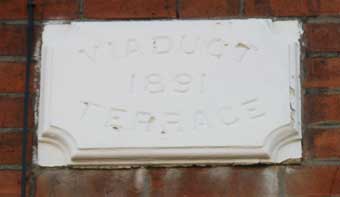 Ipswich Historic Lettering: Belle Vue plaque 16
