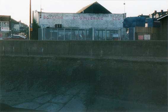 Ipswich Historic Lettering: Bolenda Engineering 2000
