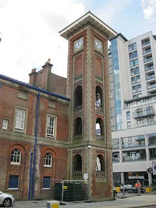 Ipswich Historic Lettering: Custom House clock 1