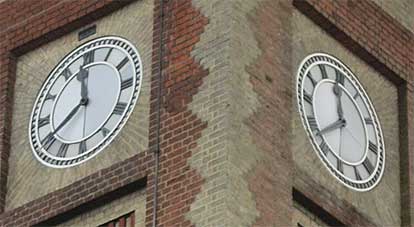 Ipswich Historic Lettering: Custom House clock 2
