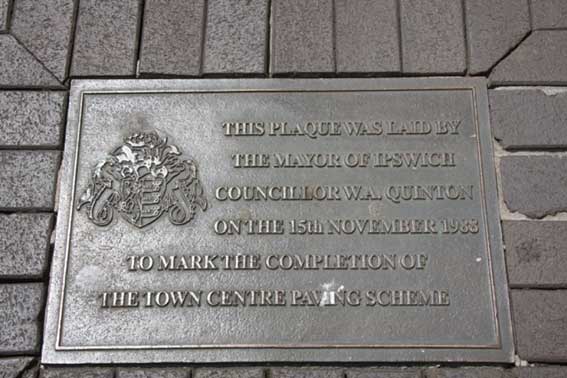 Ipswich Historic Lettering: Cornhill paving crest 2