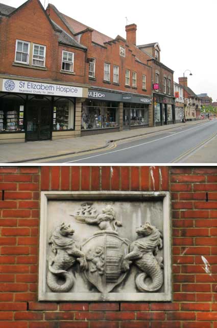 Ipswich Historic Lettering: Dogs Head Street crest
