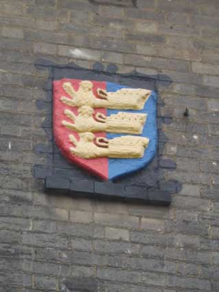 Ipswich Historic Lettering: Tavern Street crest 2
