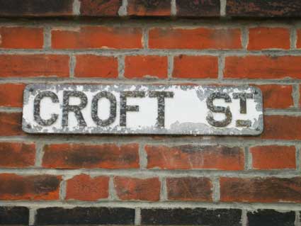 Ipswich Historic Lettering: Croft St sign