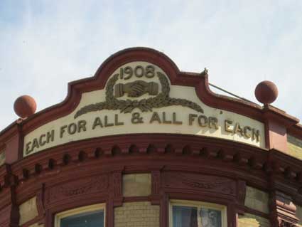 Ipswich Historic Lettering: Each For All 2011