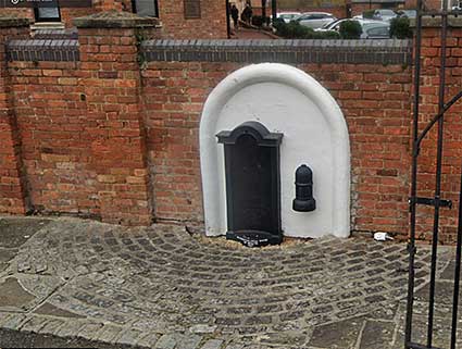 Ipswich Historic Lettering: Gloucester drinking fountain 1