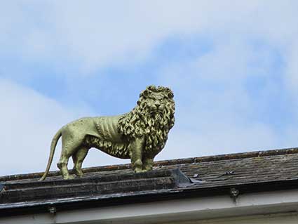 Ipswich Historic Lettering: Golden Lion Cornhill 2021
