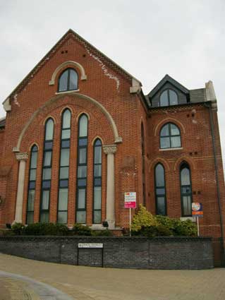 Ipswich Historic Lettering: Grimwade Hall 2