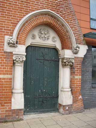 Ipswich Historic Lettering: Grimwade Hall 3