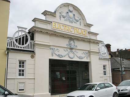 Ipswich Historic lettering: Harwich 11