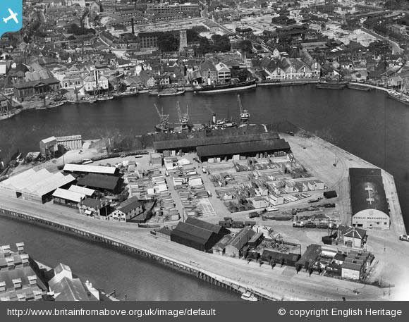 Ipswich Historic Lettering: Wm Brown dock