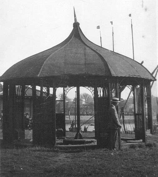 Ipswich Historic Lettering: Umbrella shelter, Island 1900