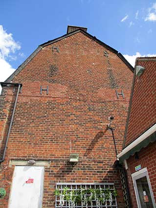Ipswich Historic Lettering: Mannings beer garden