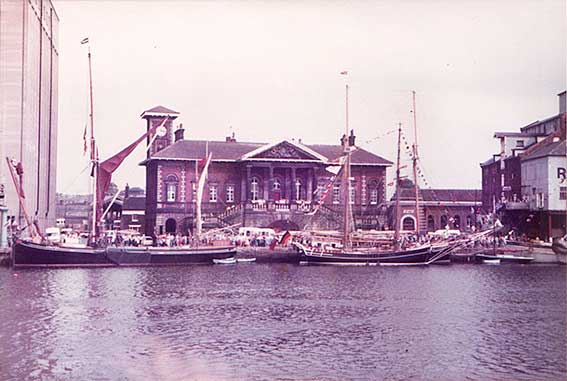 Ipswich Historic Lettering: Maritme Ipswich 1982 photo 6a