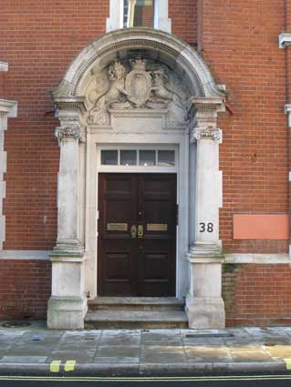 Ipswich Historic Lettering: Museum Street crest 1