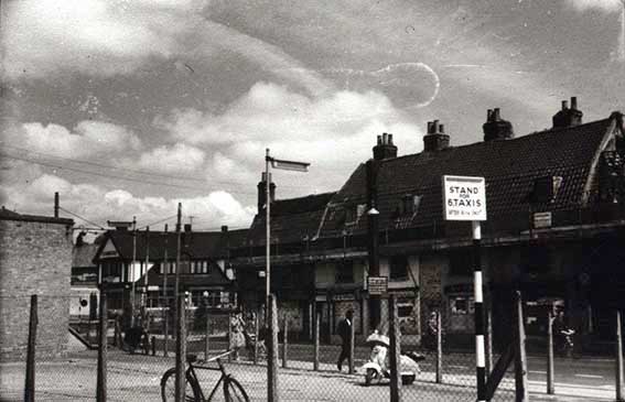 Ipswich Historic Lettering: Majors Corner Odeon site 1960s