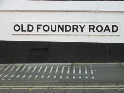 Ipswich Historic Lettering: Old Foundry Rd sign