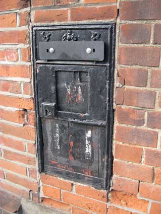 Ipswich Historic Lettering: Defunct post box