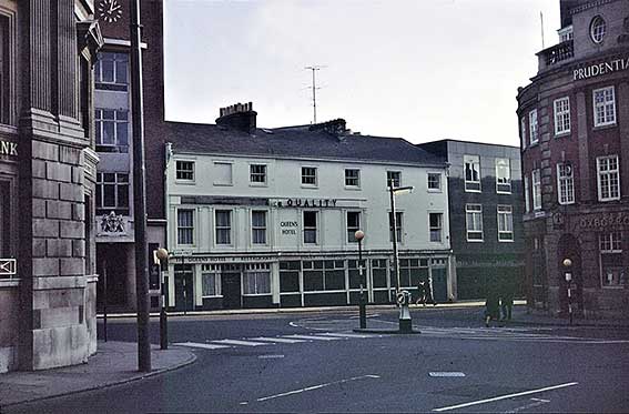 Ipswich Historic Lettering: Queen's Hotel 1970