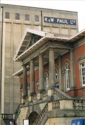 Ipswich Historic Lettering: RW Paul 2003a