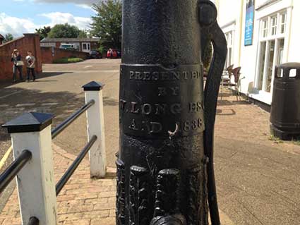 Ipswich Historic Lettering: Saxmundaham pump 3