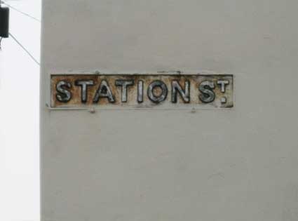 Ipswich Historic Lettering: Station St sign 2
