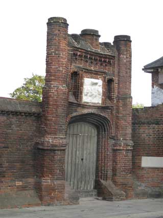 Ipswich Historic Lettering: Wolsey Gate 2d